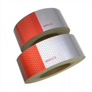 Treyler nuqtali lenta